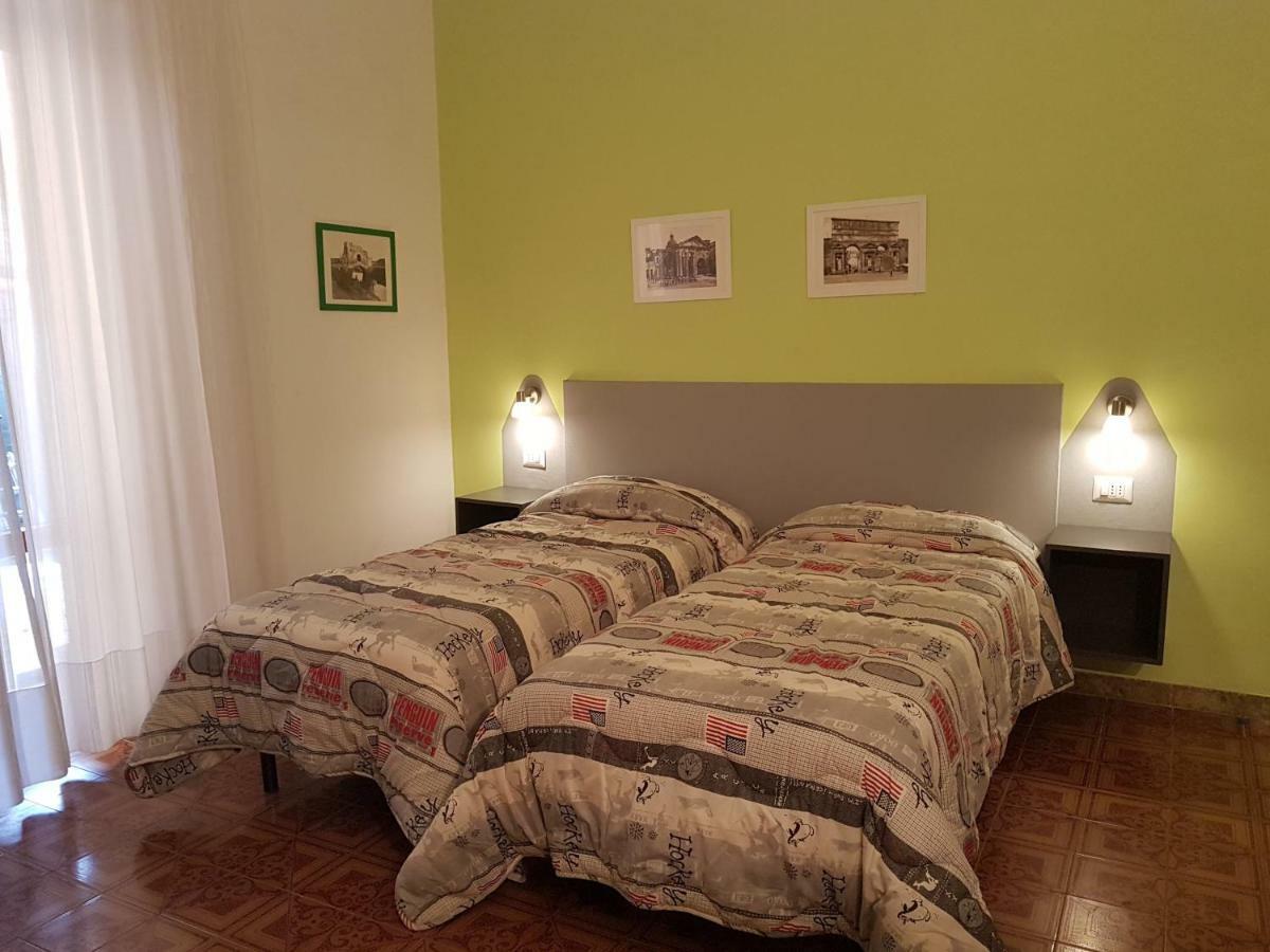 L'Arancio B&B Cecchina Dış mekan fotoğraf